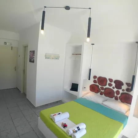 Nikolas Village 3* Íosz