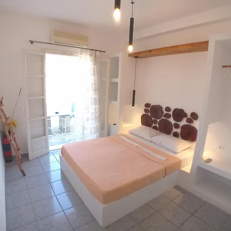 Nikolas Village Vendégház 3*